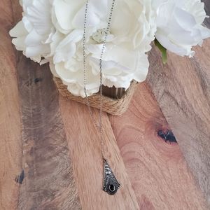 Silver pendant necklace